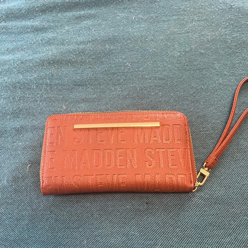 Steve Madden Wallet